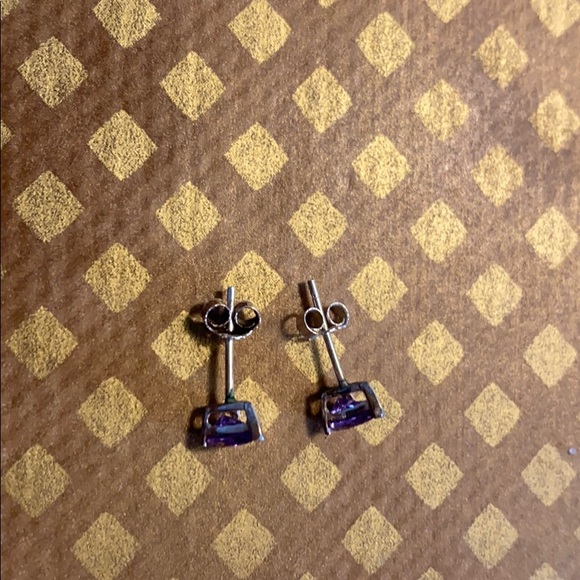 Amethyst stud earrings catch light like crazy - Picture 7 of 8